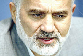 Ahmedinejad'a üslup suçlaması