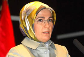 Başbakan"ın eşinin GATA"ya alınmaması