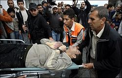 Siyonistler havadan ve karadan saldırmaya devam ediyor