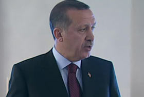 Erdoğan'ı Ağlatan Şiir (VİDEO)