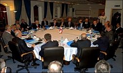 Hizbullah bakanları istifa etti