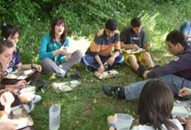 Çocukları Ateist Yapıyorlar