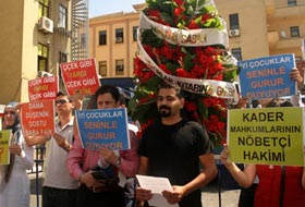 Genç Sivillere Ağır Hakaretler