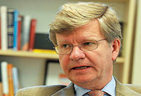 Hükümet, yargı reformunu sonuçlandırmalı