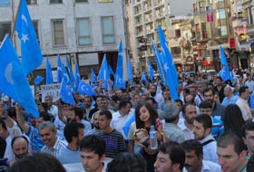 Çin Yönetimine İstanbul'dan Öfke Yağdı (FOTO)