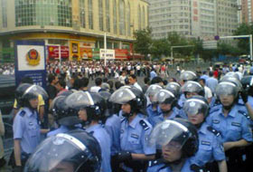 "Biz insan değil miyiz?"