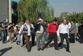 İzmir'de 4 İnsan Kemiği Bulundu (VİDEO)