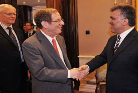 Gül, ABD heyetini kabul etti