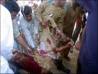 Pakistan'da Çatışmalar 10 Asker Öldü