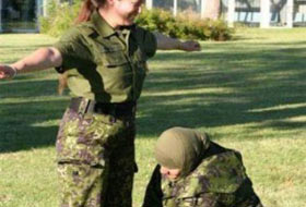 Başörtülü Asker Danimarkayı Karıştırdı