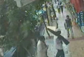 Şehirde Pompalı Tüfekle Dolaşmışlar (VİDEO)