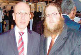 Kıbrıs Yahudi kıskacında