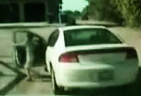 Polisler gözlerine inanamadı (VİDEO)