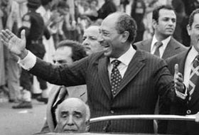 Mısır Devrimi Adım Adım Kemale Eriyor...