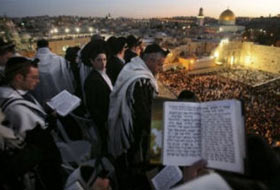 YAHUDİLERİN İHVAN KORKUSU