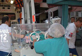 Anne karnında ayağından vuruldu