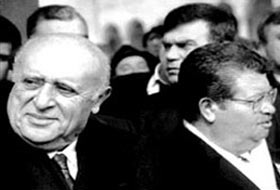 Özal'ın Mesajı; O Deliye Söyle...