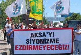 Filistin Gönüllüleri İsrail Konsolosluğuna Yürüdü