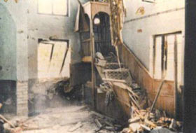 Aksa Her An Yıkılabilir