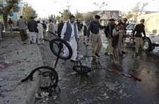 Pakistan'da Bombalı Araç Saldırısı: 4 ölü