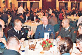 Hollanda Genelkurmay"dan İftar