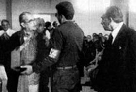 Yiyecek için uzattığımız eller postalla ezilirdi