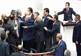 'Sen Kimin P...sin?'