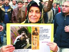 Gazi'de CHP'ye yumurta