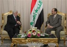 Nuri El Maliki Suriye'ye sitemli