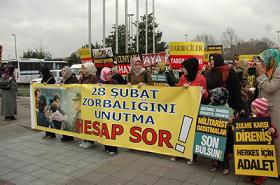 28 Şubat'ta Halk Meydanlardaydı(FOTO)