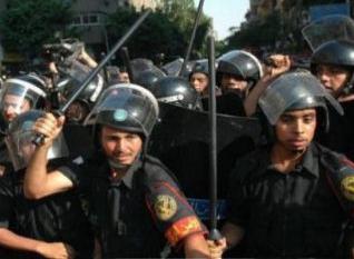 Mısır'da Resmi Bir Bina Ateşe Verildi