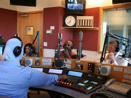 Somali'de Radyolar, Hayvan Sesleri Dinletiyor