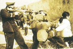 Uygur Özerk Bölgesi'nde 8 kişi öldürüldü