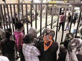 Göçük Altında Cesetlere Ulaşıldı