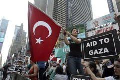 Yahudiler de İsrail'i kınadı...