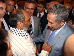 Arkadaşlarımızı öldürüp denize attılar