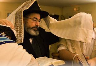 Karanlık tezgahta eksik parça