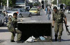 Filistin'de Maaş Krizi Devam Ediyor