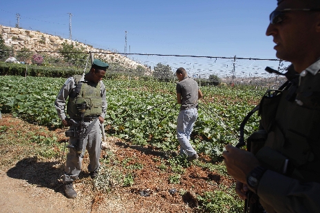 Zalimler Su Bile Vermiyorlar