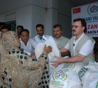 Pakistan'da Yaralar Sarılıyor