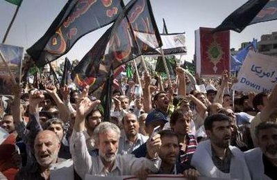 Ahvaz Halkı ABD'yi Lanetledi(FOTO)