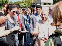 Sultanahmet'te Turistlere Kur'an Dağıtıldı(VİDEO)