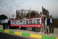 İsrail Karakolu Önünde Mavi Marmara Eylemi (FOTO)