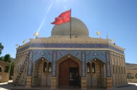 Seyyid Abbas Musavi'nin Kabrini Ziyaret (FOTO)