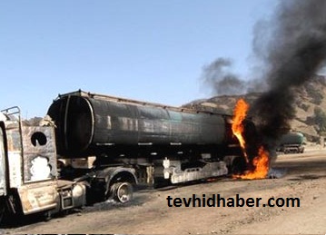 Pakistan'da NATO Tankerleri Yakıldı