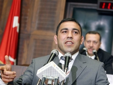 Türkiye'de inançlı sporcu olmak suçtu