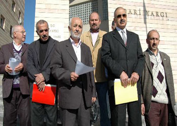 Eşimiz başörtülü diye ihraç edildik