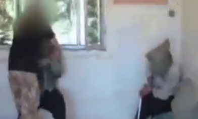 İngiliz Askerlerin Çuval İşkencesi(VİDEO)