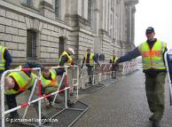 Berlin'i Sarsan Baskın Planı