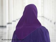 İran'da Başörtüsü Takibi